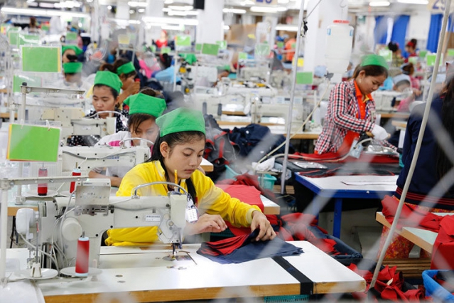 美国对柬埔寨加征36%关税：对柬埔寨服装产业影响很大