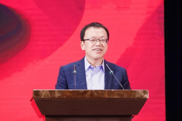 李陵申当选新一届中国纺织工程学会党委书记，伏广伟当选理事长