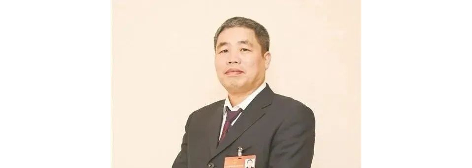 全国人大代表、邵阳纺织机械有限责任公司副总工程师兼总设计师吴继发.jpg