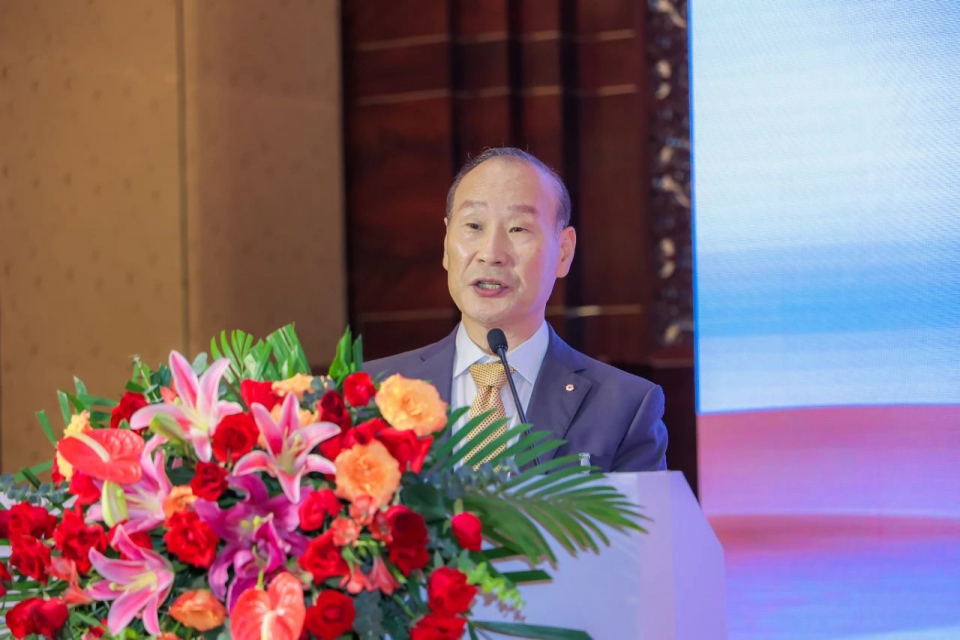 韩国纤维产业联合会会长崔炳五.jpg