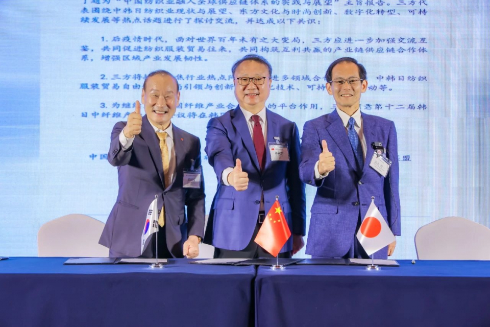 合影.jpg